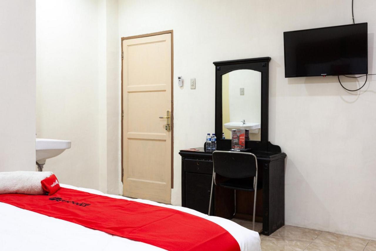Reddoorz Near Yuki Simpang Raya Mall Medan 2 Екстер'єр фото